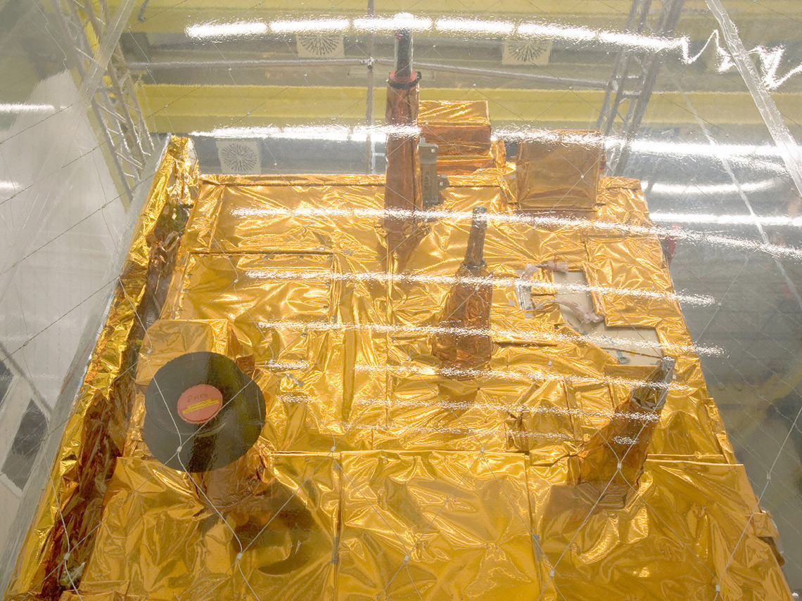 EADS Astrium, Integration center for satellites, live weight module weather satellite